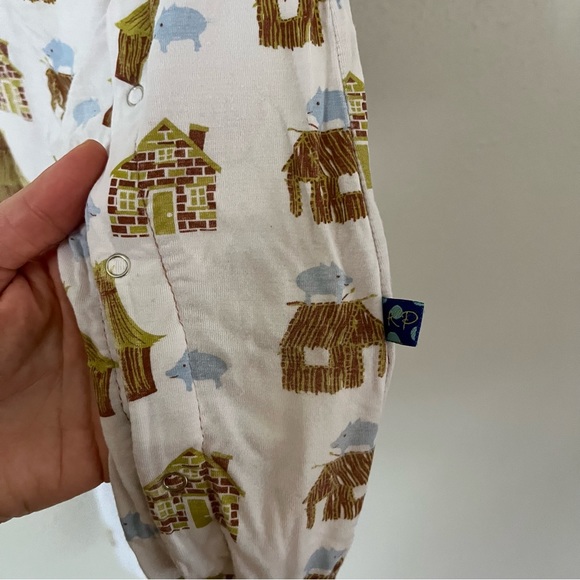 Kickee Pants Footed Storybook Three Little Pigs Bamboo Pajamas Size 18-24 Months - Picture 8 of 10